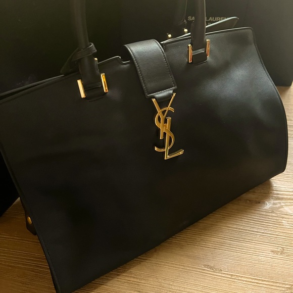 Saint Laurent bag - Picture 1 of 8